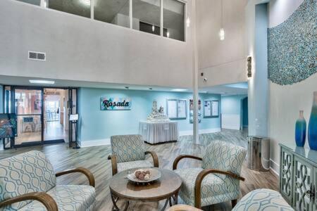 The Scallop By Brightwild-Beachfront Condo Destin Bagian luar foto